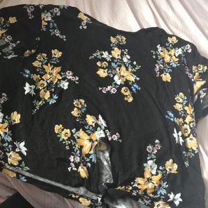 Back flowers crop top